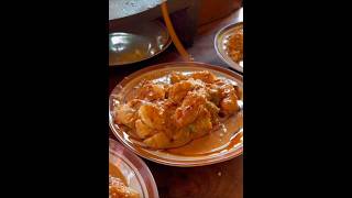 Download lagu Jajanan kupat tahu isi ketupat tahu disiram bumbu kacang kecap bawang goreng rasa enak gurih #shorts mp3