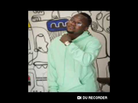 Elow'n x Yi Art - Moon (SHOW2BABI.COM)