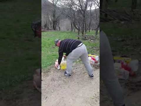 CLUB IPA VIP Alba a facut donatii in mancare in catunul Tecsesti. comuna Intregalde