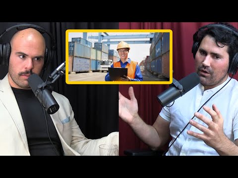 What Does a Customs Broker Do?