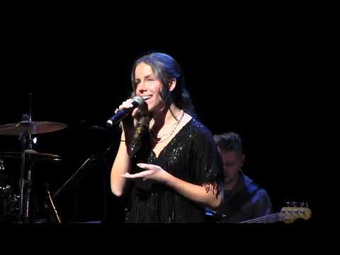 Desire Pärn "Moonlight" / Leon