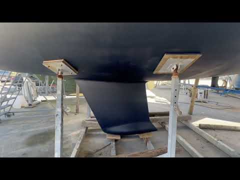 Review of under water design of Hallberg-Rassy yachts