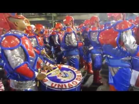 União da Ilha 2014 - Bateria (Concentração) - Desfile