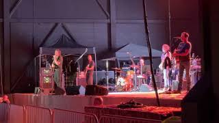 Sunny and 75 Joe Nichols
