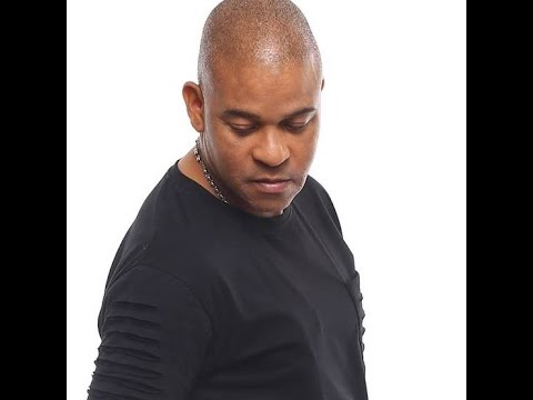 Un felis anja nobo i danki pa tur sosten di orashon