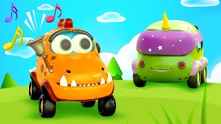 Os carrinhos Mocas brincam de cabra cega! Vamos fechar os olhos! Quem vai ser o pegador?