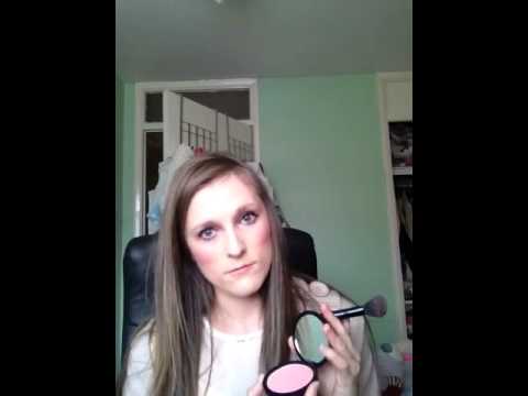 Dainty doll blusher makeup review