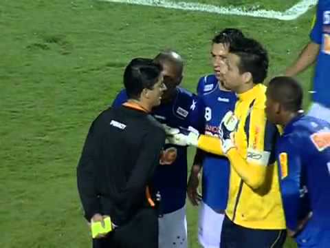 Melhores momentos: Corinthians 1 x 0 Cruzeiro pela 35ª rodada do Brasileirão 2010