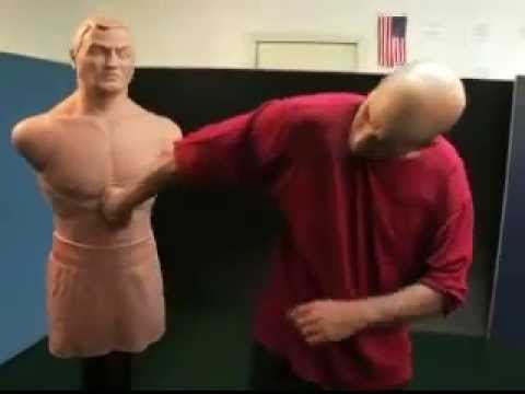 Street Fighting Techniques - How to Throw Knee & Side Kick - Muay Thai Kickboxing