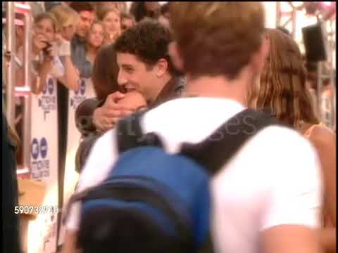 Beyoncé and Jason Biggs at the 2000 MTV Movie Awards Red Carpet