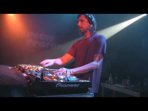 BUSY P - DAT NEW BOSTON BUN @ ROUGH TRADE POPUP PARIS - 12.4.2016