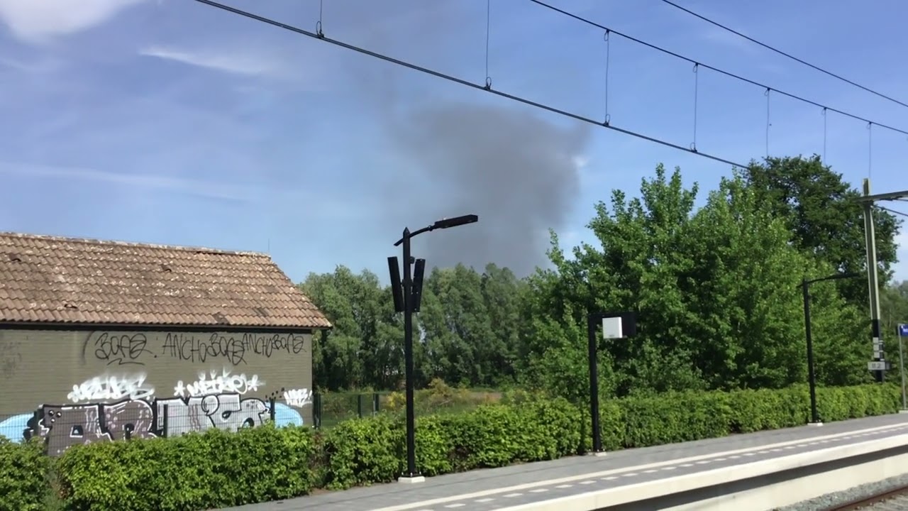 Zeer grote brand 🔥 BVB Euroveen Grubbenvorst Limburg goed op afstand te zien ! Vanaf Station Hrt NL