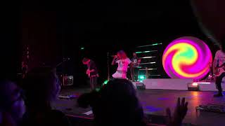 Misterwives - Coloring outside the Lines (live) || Just for one night tour || the Plaza Live