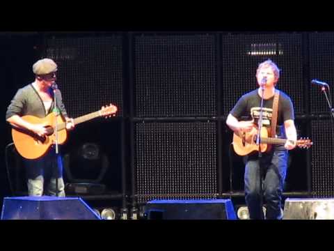 Ed Sheeran and Foy Vance - Guiding Light (Madison Square Garden)