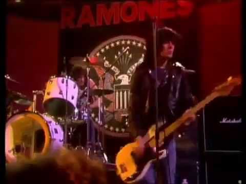 Ramones - Blitzkrieg Bop [Live at Germany 1978]
