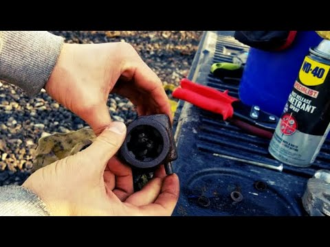 How to Repair a PTO Yoke Pin: Power Take Off Yoke/Locking Pin
