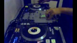 Dj Dynamight - Beat jungle old school tracks, merry chritmas (2005?). ATTENTION AT 2,25min