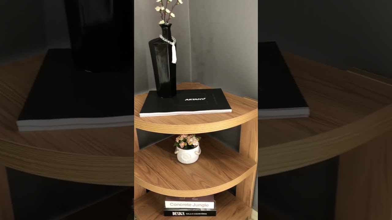 Thumbnail do vídeo - Estante Wind - Olmo