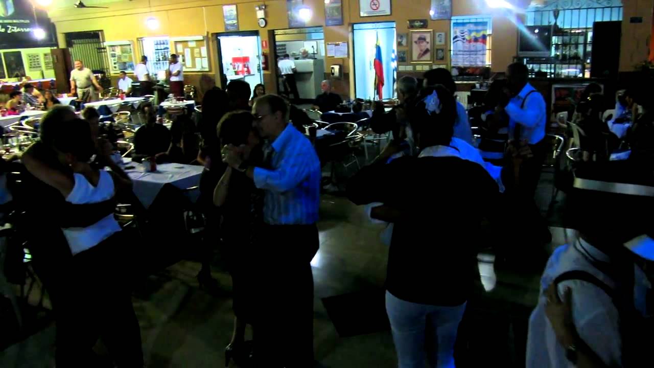 Milonga de Blanco y Negro / CUV 05-11-11