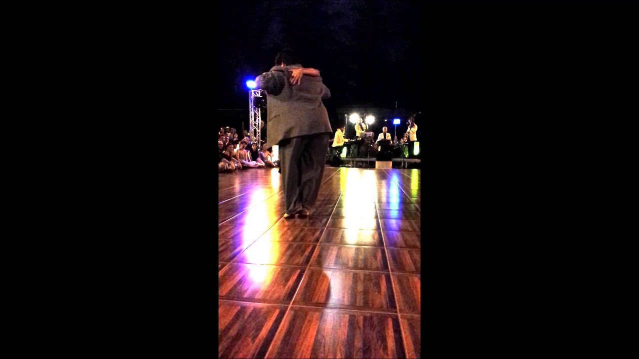 Aoniken Quiroga Bujan e Alejandra Mantiñan al PalaTango con l'Orchestra SoloTango