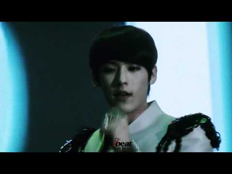 [FANCAM] 120414 BTOB Minhyuk - Gangsta LUV @ Lotte World Amazon Mini Concert