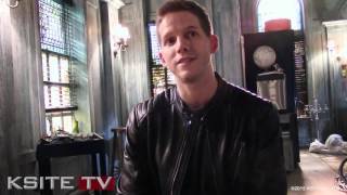 Minority Report on Set: Stark Sands Interview video