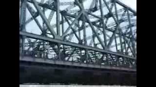 preview picture of video 'The Howrah Bridge, Kolkata'