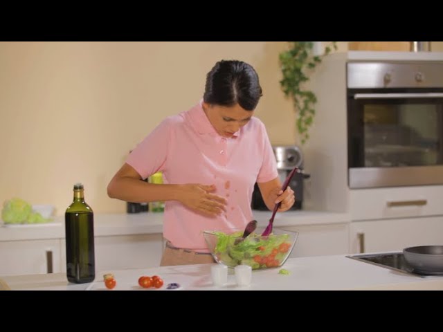 Video Teaser für Flecken zielsicher und effektiv entfernen – mit den Dr. Beckmann Fleckenteufeln