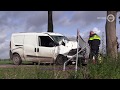 Automobilist (47) overleden na botsing tegen boom