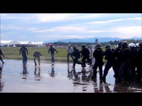 Dny NATO 2012 - Ukázka činnosti pořádkové jednotky