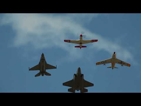 2017 Abbotsford Airshow Heritage Flight F-16, F-35, F-86, and P-51