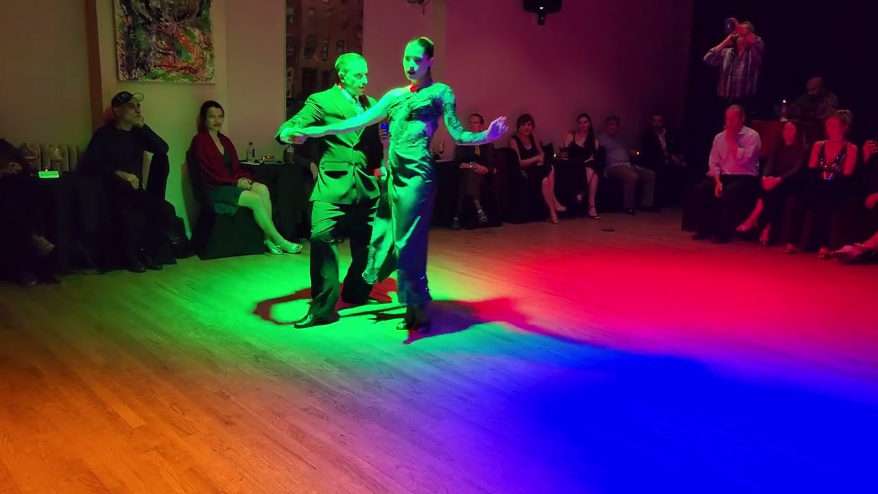 Argentine tango: Alumine Deluchi & Ariel Almiron - Verano Porteno