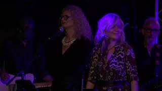 Bill Labounty  and Dr Wu « Livin’it up » Live in Paris