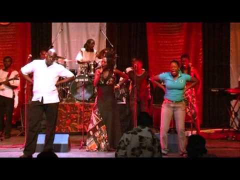 Chiro: Selmor Mtukudzi