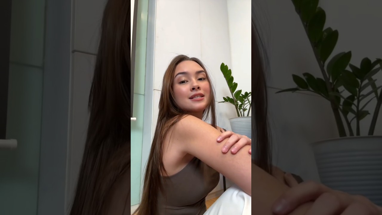 Caitlin Halderman hot