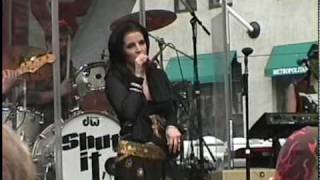 Lisa Marie Presley  - Dirty Laundry