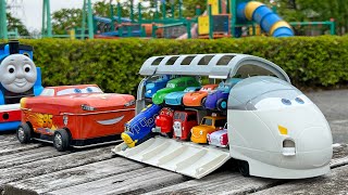 Download lagu 19 types Thomas the Tank Engine & Disney Cars ☆TAYO and Chuggington's Park Hide and Seek ♪ mp3