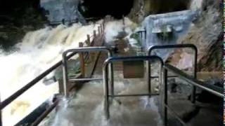 preview picture of video 'banjir di gua kelam.mp4'