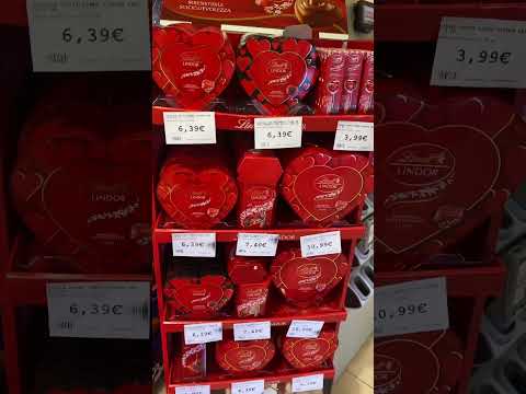 Heart shape Lindt chocolate #valentinesday gift box #youtubeshorts #shortsvideo