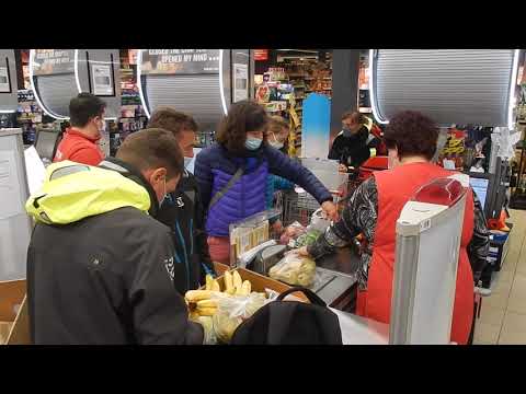 Avitaillement à Trogir, samedi 24 octobre 2020