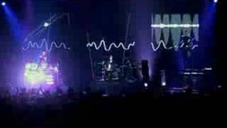 Muse: Endlessly (live@Wembley 2003)