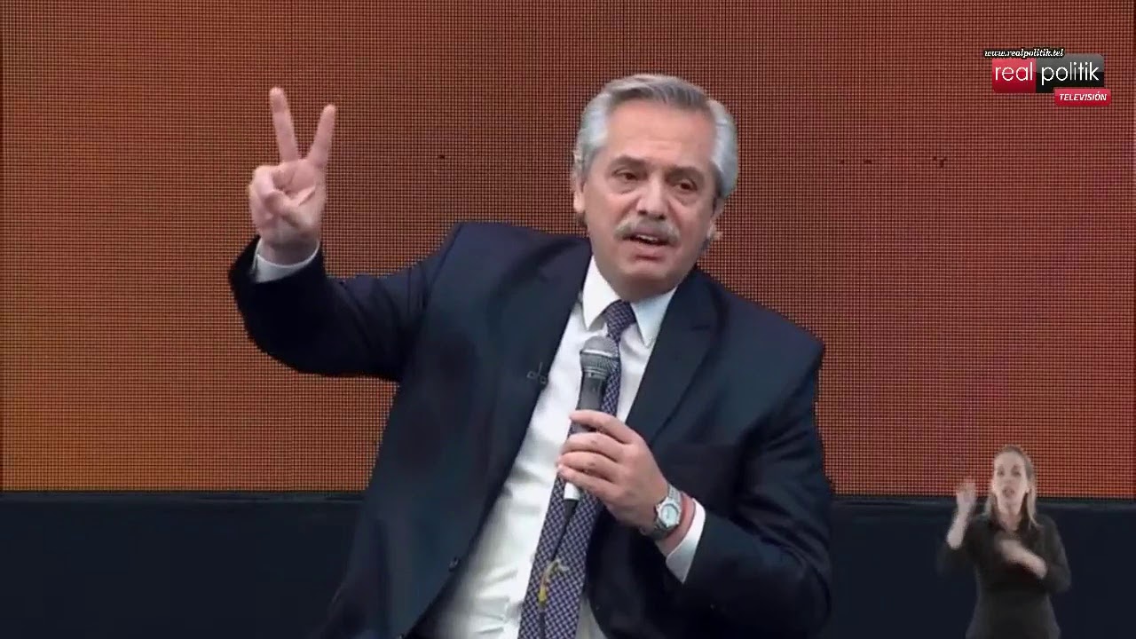 Desde Tecnópolis, Fernández aseguró que "algunos siguen recomendando que no se den la vacuna"