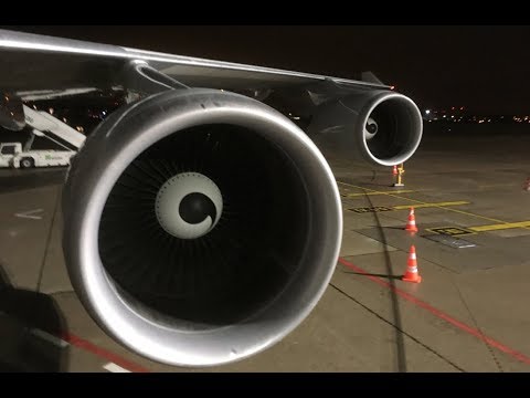 ✈ REVIEW ✈ [Domestic] Lufthansa Boeing 747-400 Business Class Berlin (TXL) - Frankfurt (FRA) [4K]