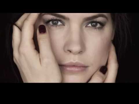 Liisi Koikson - Lilled Juustes