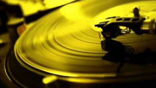 2 Bigg - I Got The Music In Me Feat. Marilyn