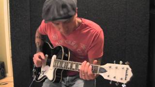 Video thumbnail for Eastwood Airline Tuxedo CB (Bigsby) by R.J. Ronquillo