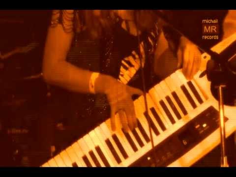 Jimi Hendrix on keytar!!! (Little Wing covered by \Rocking Sun///)