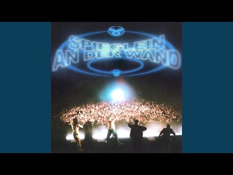 SPIEGLEIN AN DER WAND