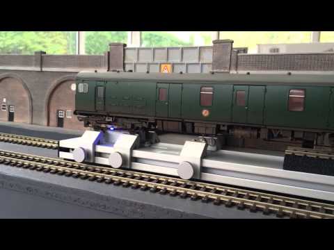 Bachmann 31-265 Motor Luggage Van (MLV) BR (SR) Green
