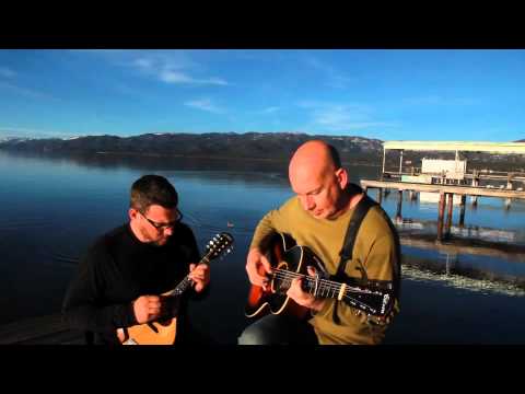 Ike Marr and Martin Shears playing Hallelujah in Lake Tahoe